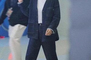 贾玲瘦身100斤后仍遭体重审判，公众为何紧盯女星身材？