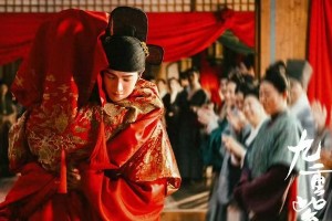 《九重紫》热播：孟子义李昀锐演绎古装爱情与文化传承